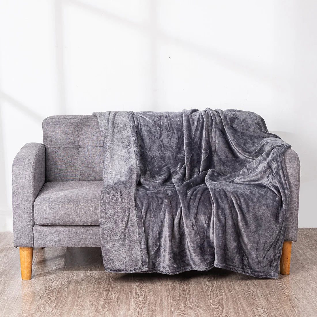 Homesol® Silky Fleece Blanket – Super Soft & Warm for Bed, Sofa, and Armchair