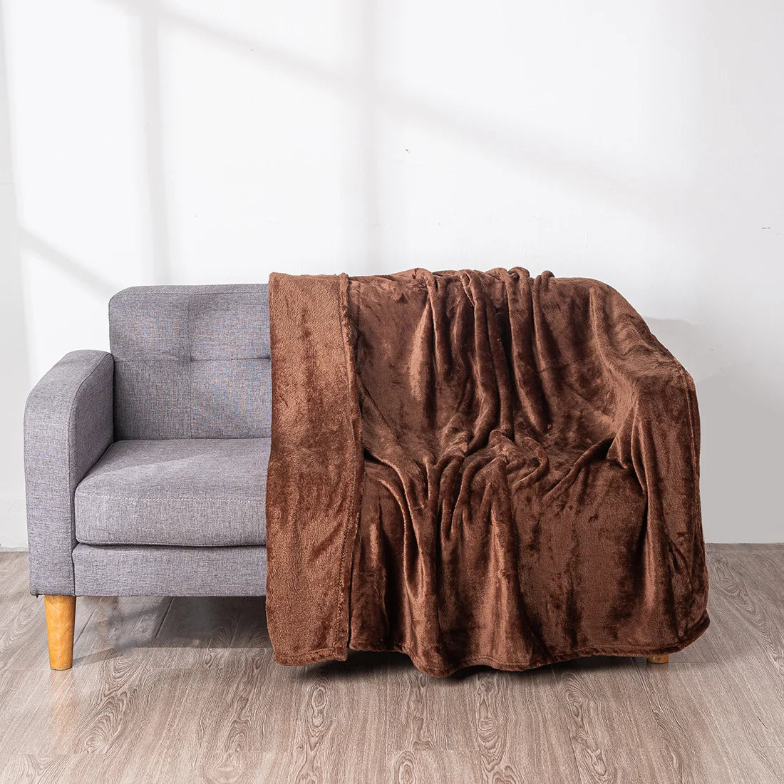 Homesol® Silky Fleece Blanket – Super Soft & Warm for Bed, Sofa, and Armchair