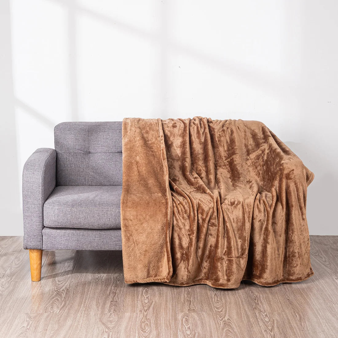 Homesol® Silky Fleece Blanket – Super Soft & Warm for Bed, Sofa, and Armchair