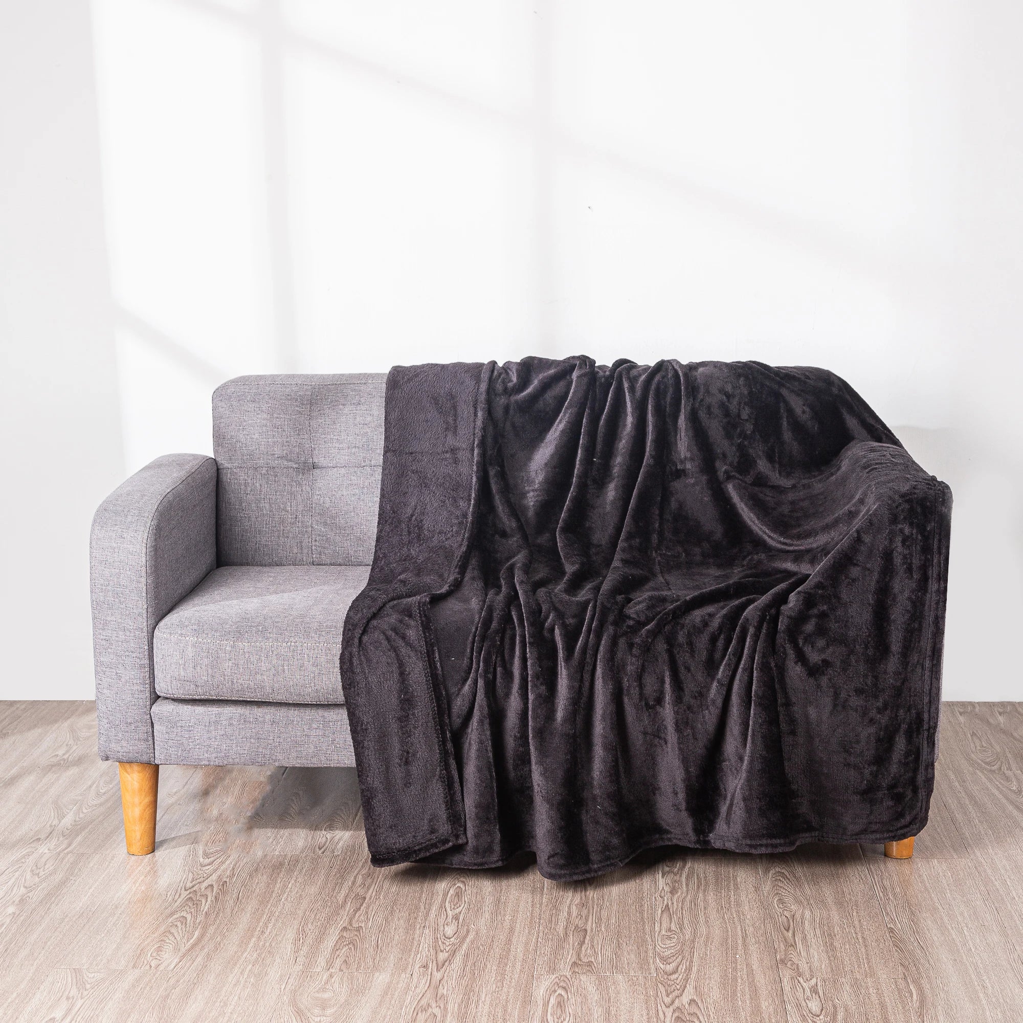 Homesol® Silky Fleece Blanket – Super Soft & Warm for Bed, Sofa, and Armchair