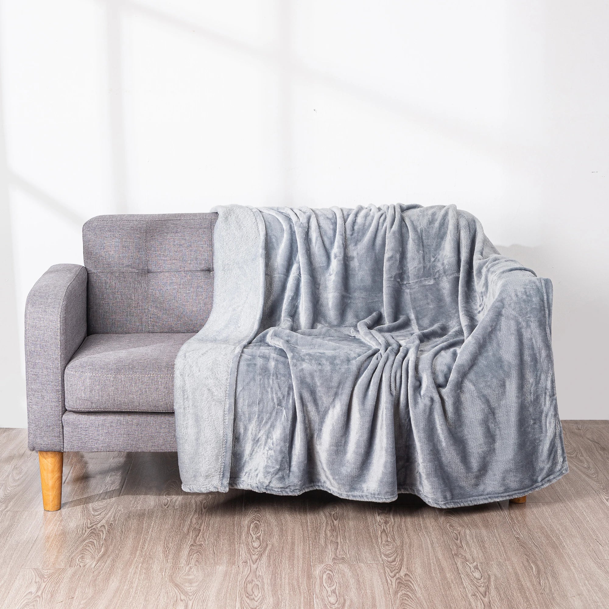 Homesol® Silky Fleece Blanket – Super Soft & Warm for Bed, Sofa, and Armchair