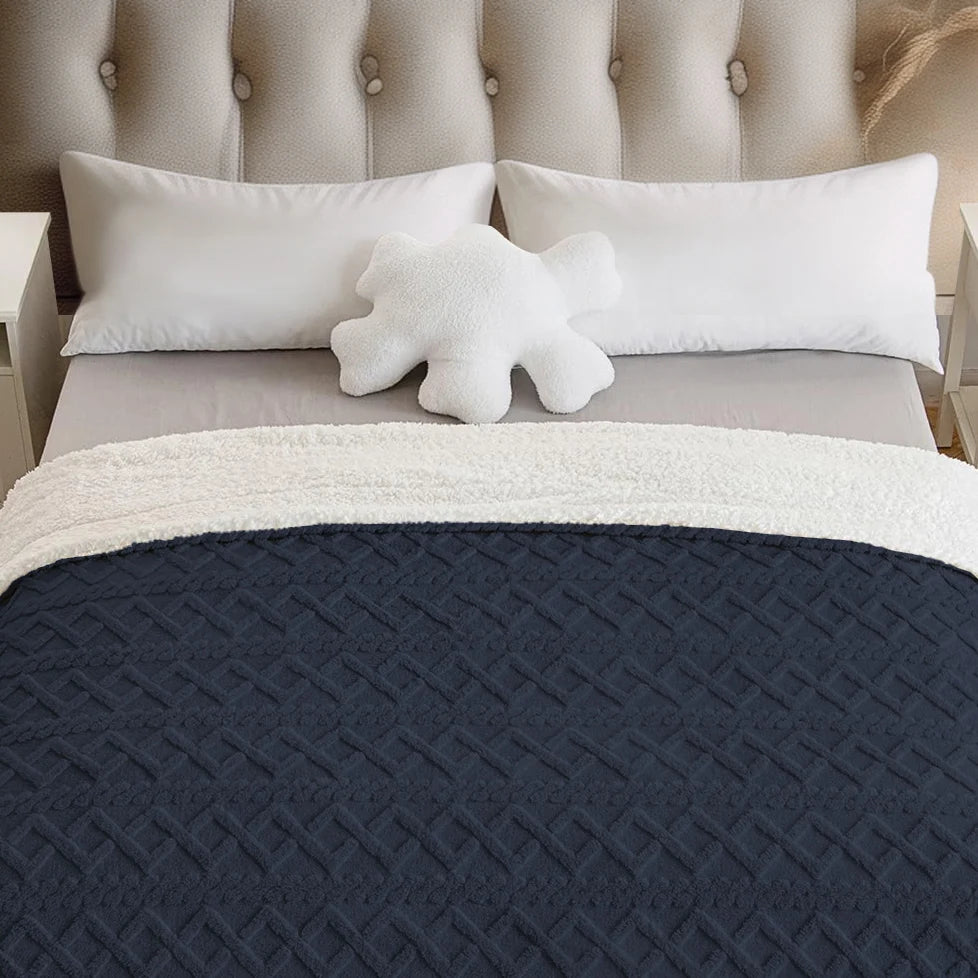 Homesol® Shearling Sofa Blanket – Double-Sided Flannel & Sherpa Winter Throw