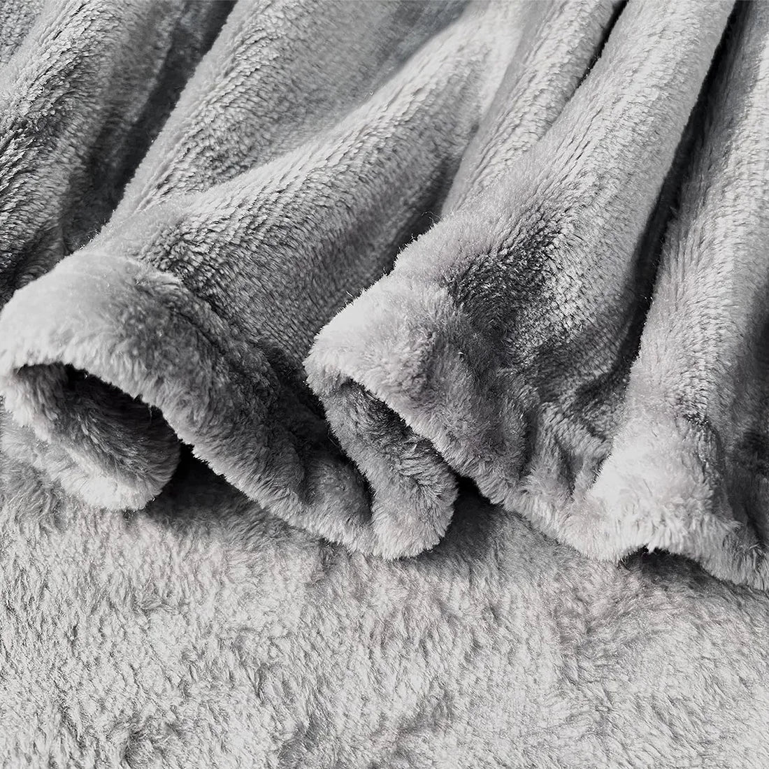 Homesol® Silky Fleece Blanket – Super Soft & Warm for Bed, Sofa, and Armchair