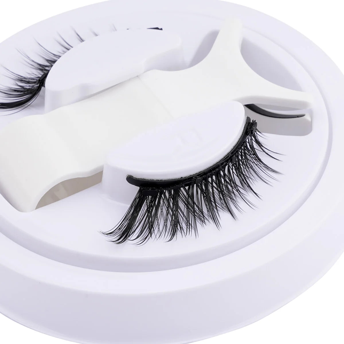 LashLuxe™ – Reusable Magnetic Mink Lashes & Tweezers Set for Effortless Glam