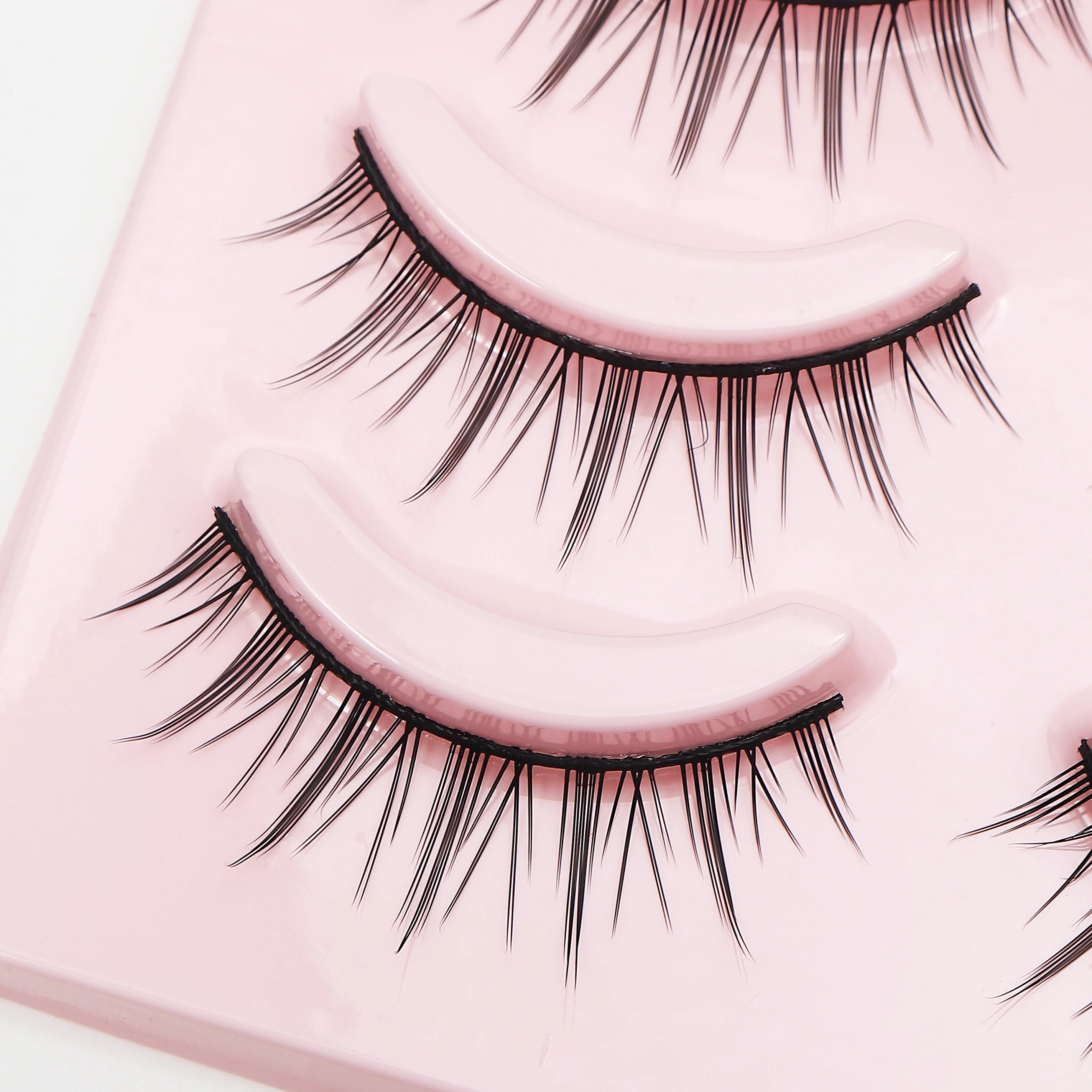 DINGSEN Anime Fake Eyelashes – 5 Pairs Natural Manga Lashes with Clear Band