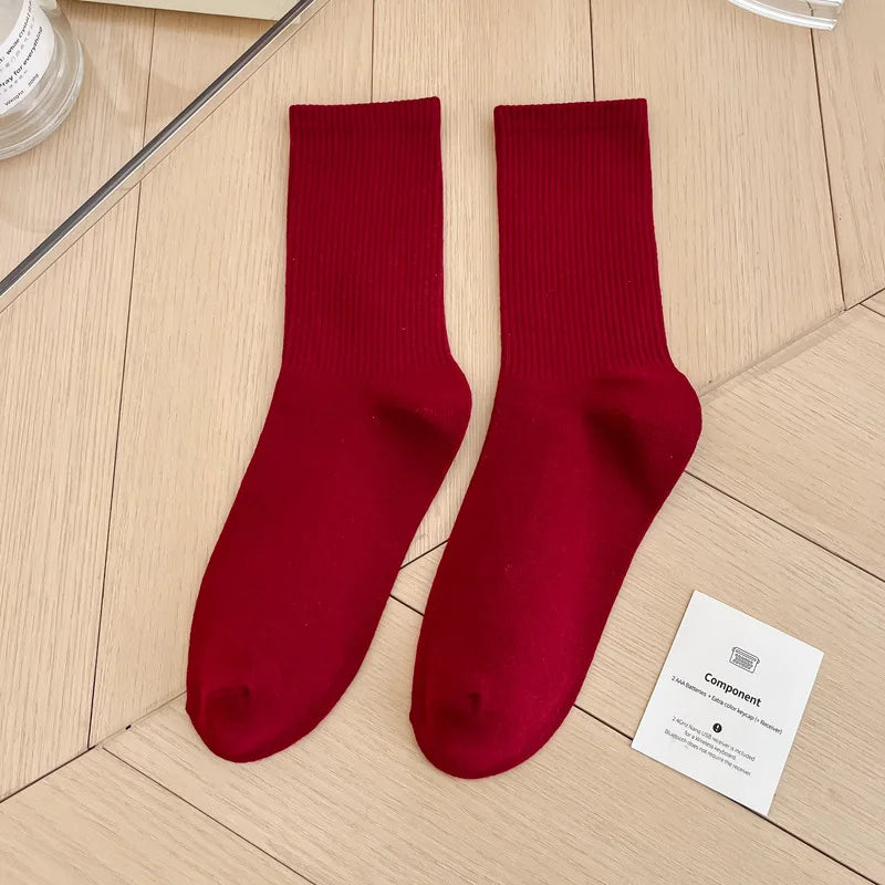 Japanese Fashion Sports Socks – Unisex Cotton Street Style Crew Socks for Autumn & Winter
