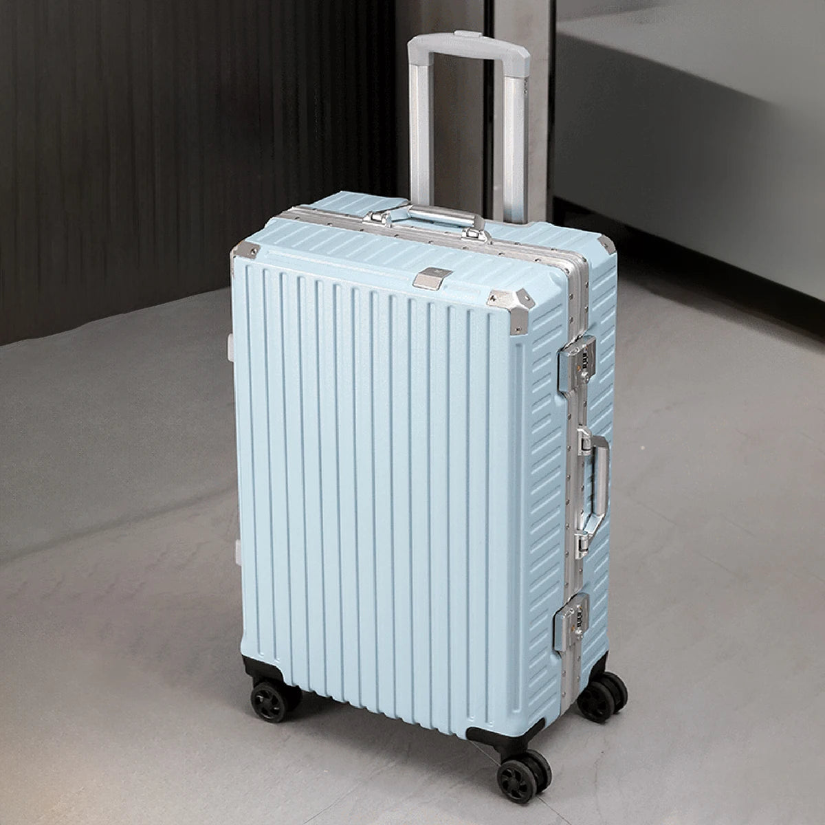 Aluminum Frame Rolling Luggage – 20/24/26/28 Inch USB Travel Suitcase with Combination Lock
