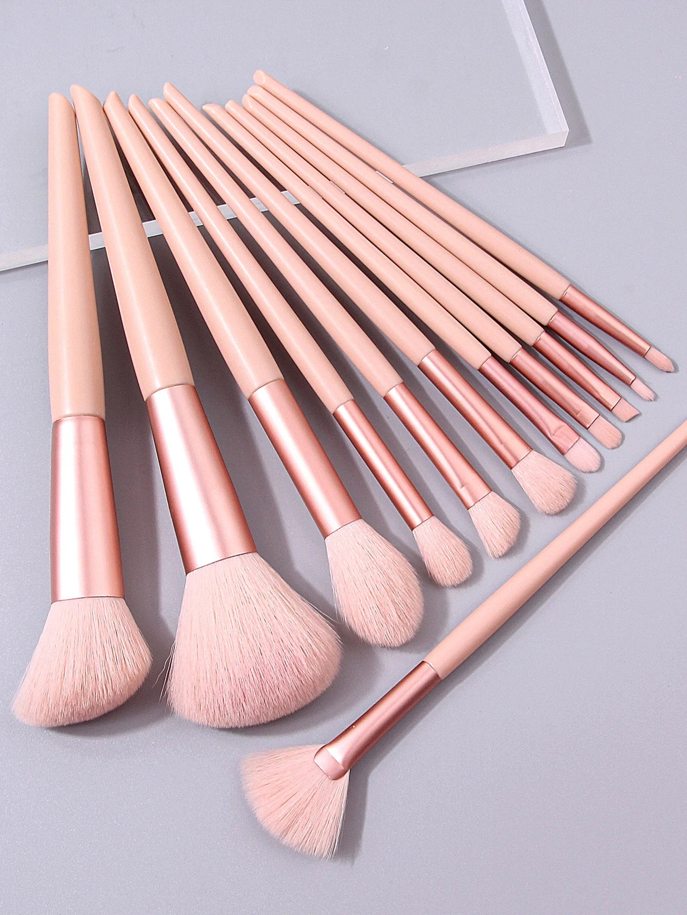 12PCS Pink Makeup Brush Set – Complete Cosmetic Brushes for Face & Eyes