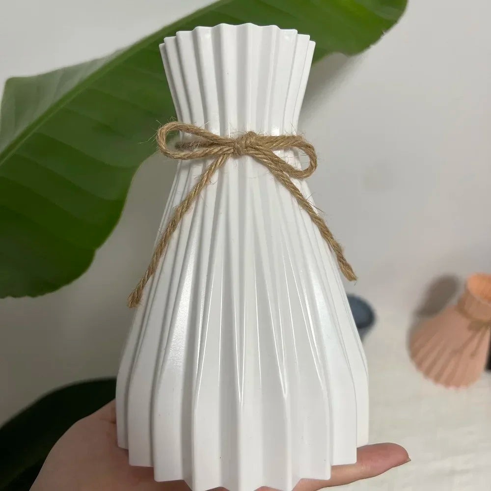 Nordic Flower Vase – Imitation Ceramic Plastic Vase for Home, Desktop & Event Décor