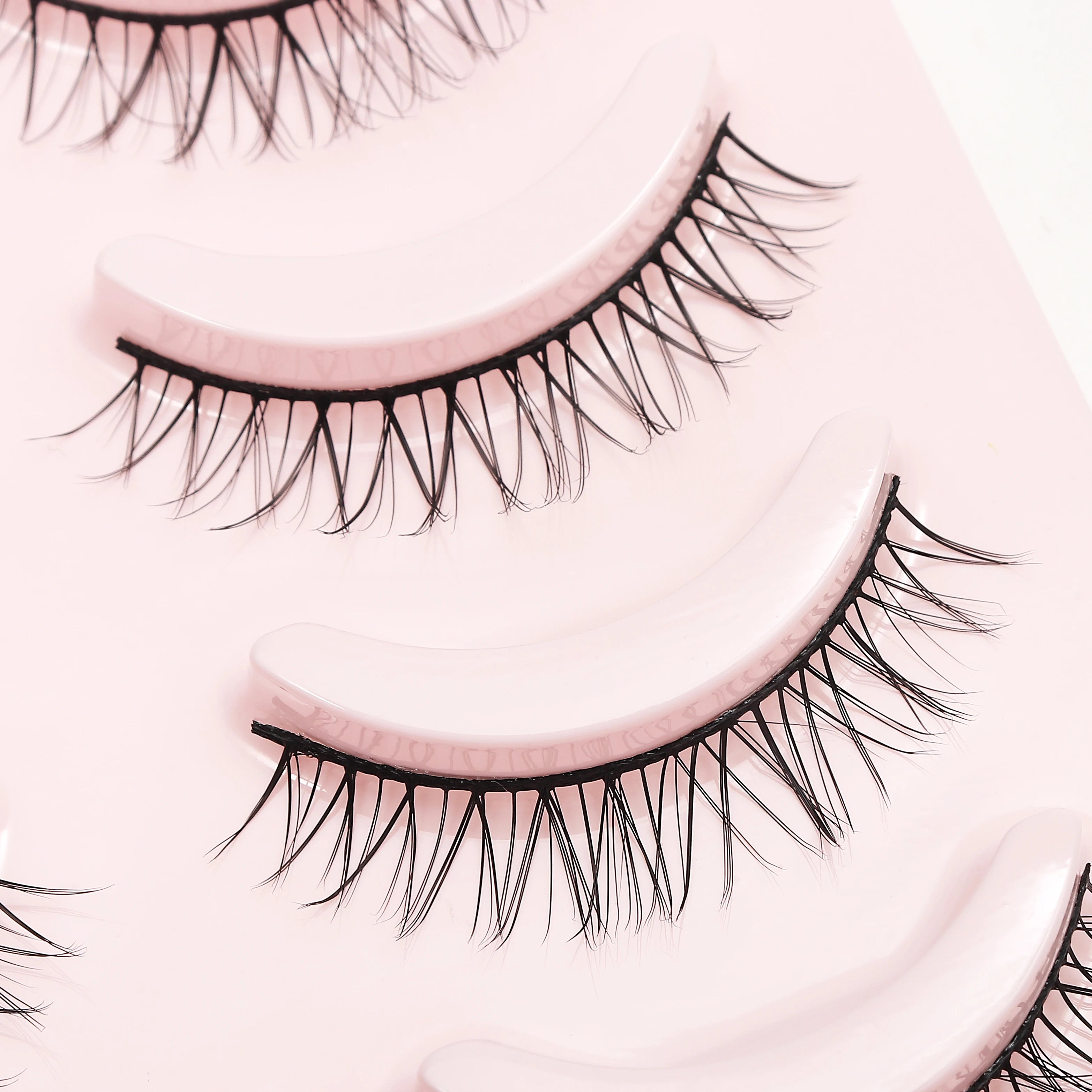DINGSEN Anime Fake Eyelashes – 5 Pairs Natural Manga Lashes with Clear Band
