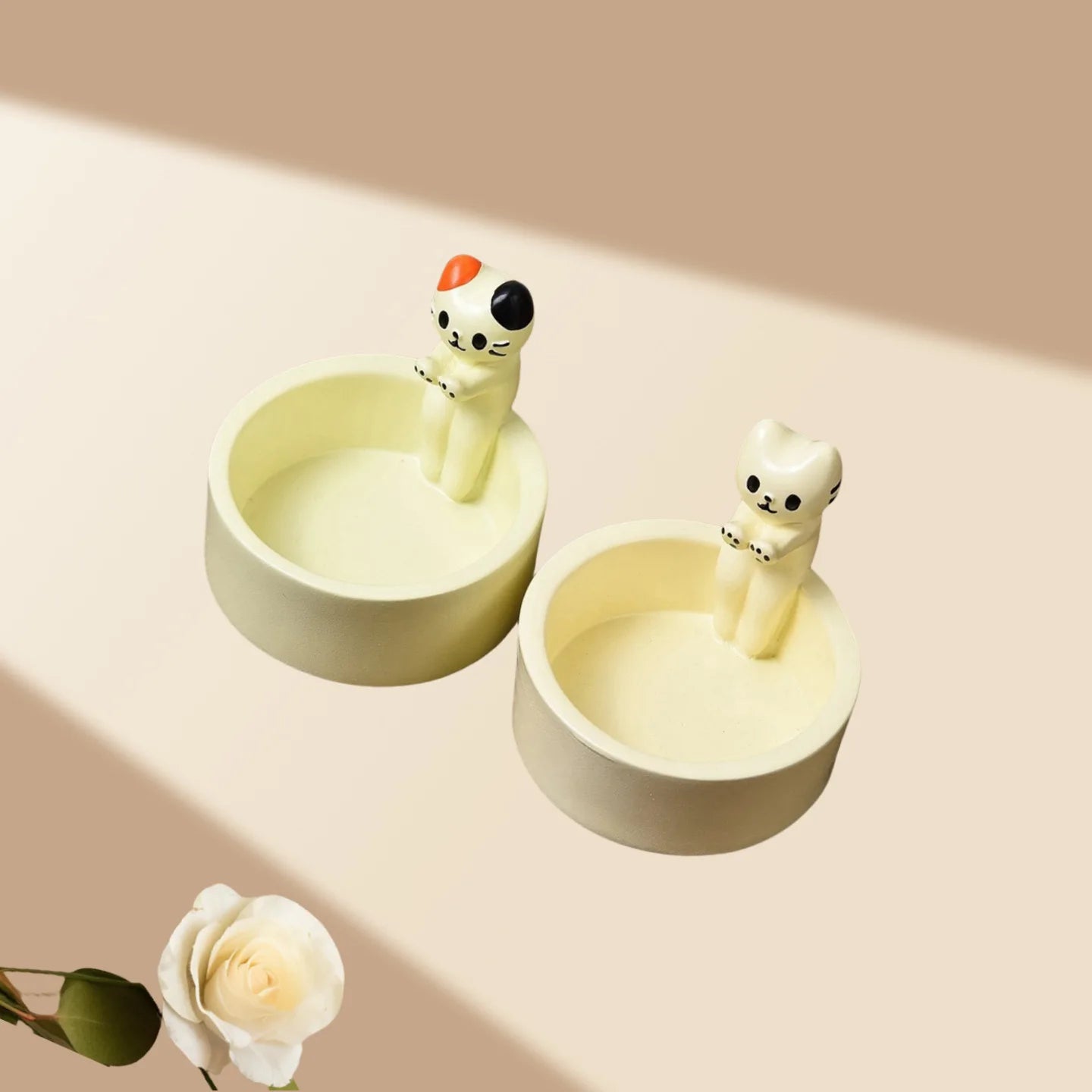 Cartoon Cat Tea Light Candle Holder – Cute Desktop Decorative Candlestick for Home & Office