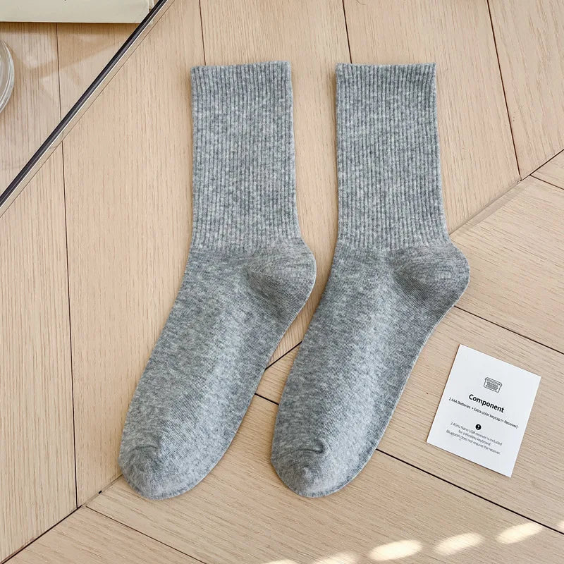 Japanese Fashion Sports Socks – Unisex Cotton Street Style Crew Socks for Autumn & Winter