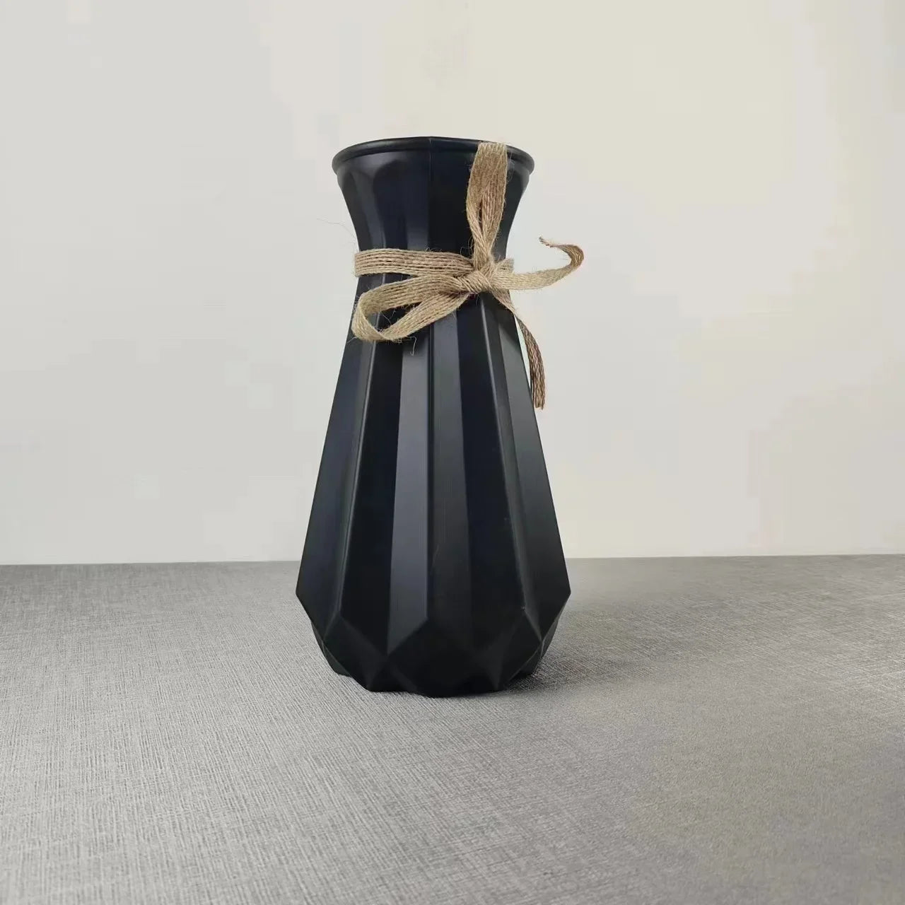 Nordic Flower Vase – Imitation Ceramic Plastic Vase for Home, Desktop & Event Décor