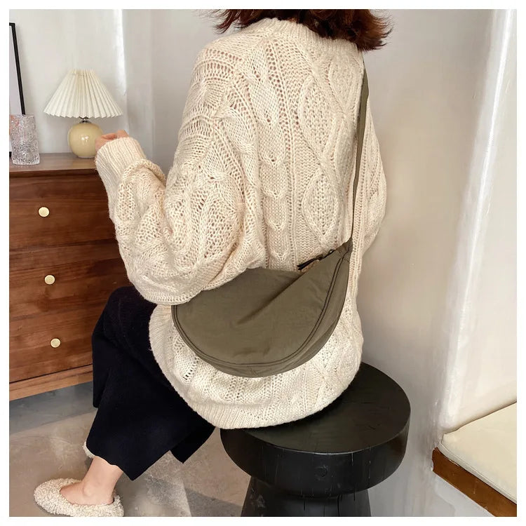 Solid Color Women’s Nylon Shoulder Bag – Portable Padded Crossbody Messenger Travel Handbag