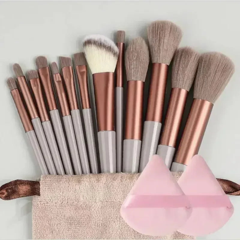 Professional Makeup Brush Set – Soft Fluffy Cosmetic Brushes for Foundation, Powder & Eyeshadow
