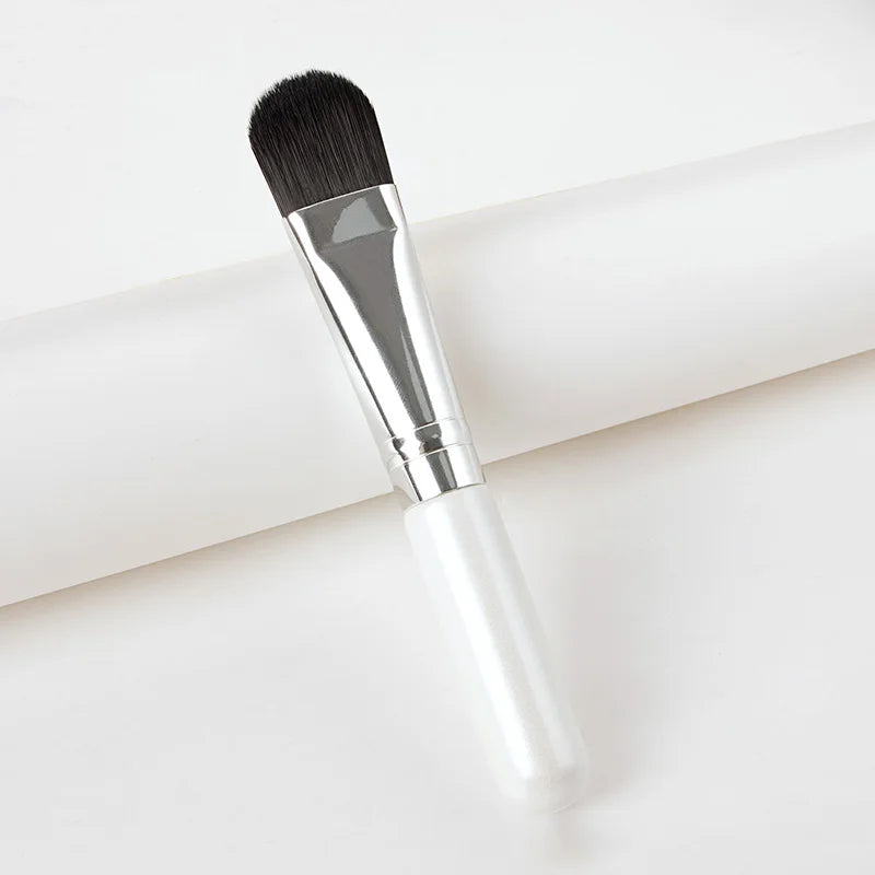 Flat Face Mask Brush – Soft Hair Applicator for Facial Cleansing, Foundation & Concealer