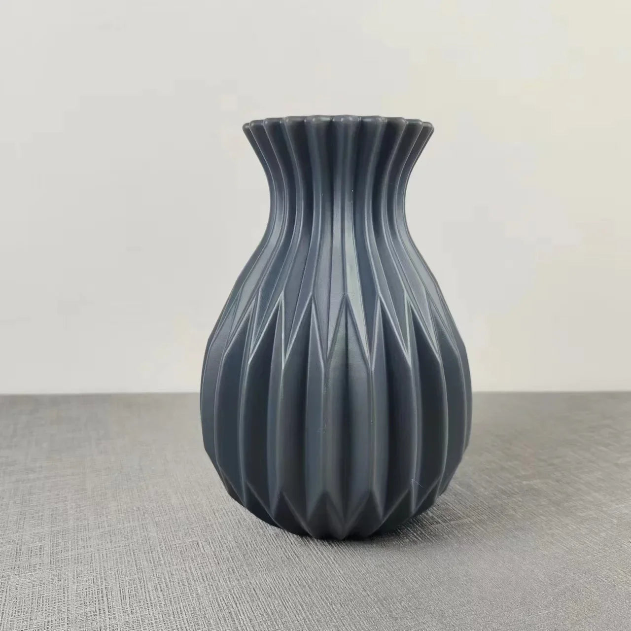 Nordic Flower Vase – Imitation Ceramic Plastic Vase for Home, Desktop & Event Décor