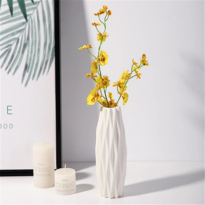 Nordic Flower Vase – Imitation Ceramic Plastic Vase for Home, Desktop & Event Décor