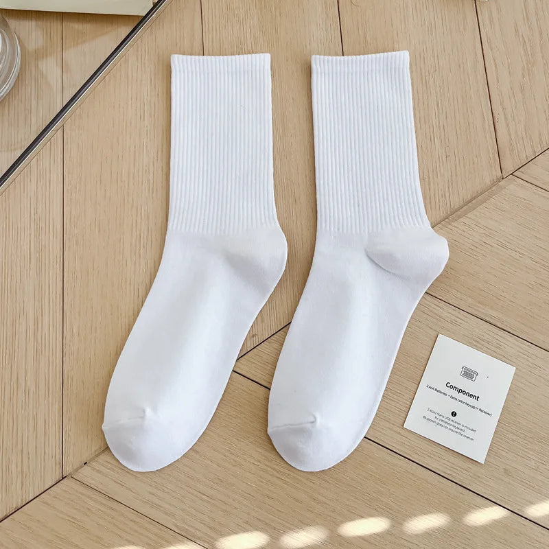 Japanese Fashion Sports Socks – Unisex Cotton Street Style Crew Socks for Autumn & Winter