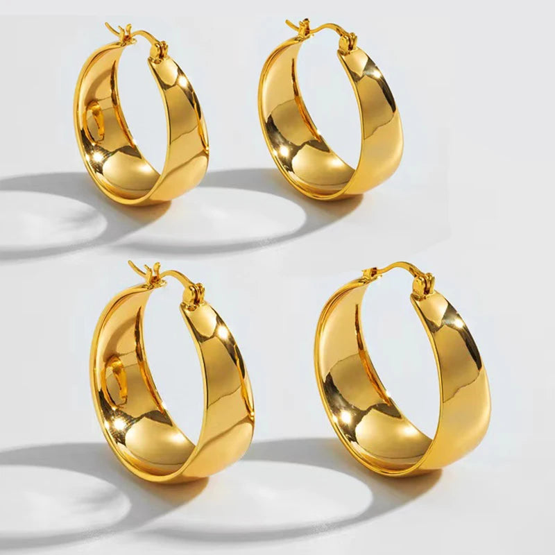 25/30mm Gold-Plated Wide Hoop Earrings – Stainless Steel Smooth Circle Statement Jewelry for Women