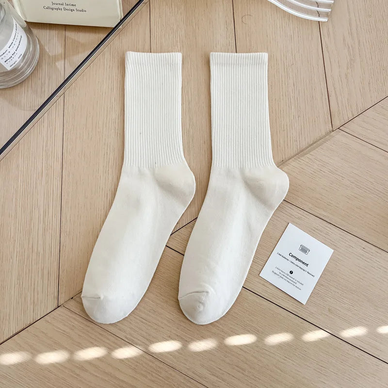 Japanese Fashion Sports Socks – Unisex Cotton Street Style Crew Socks for Autumn & Winter