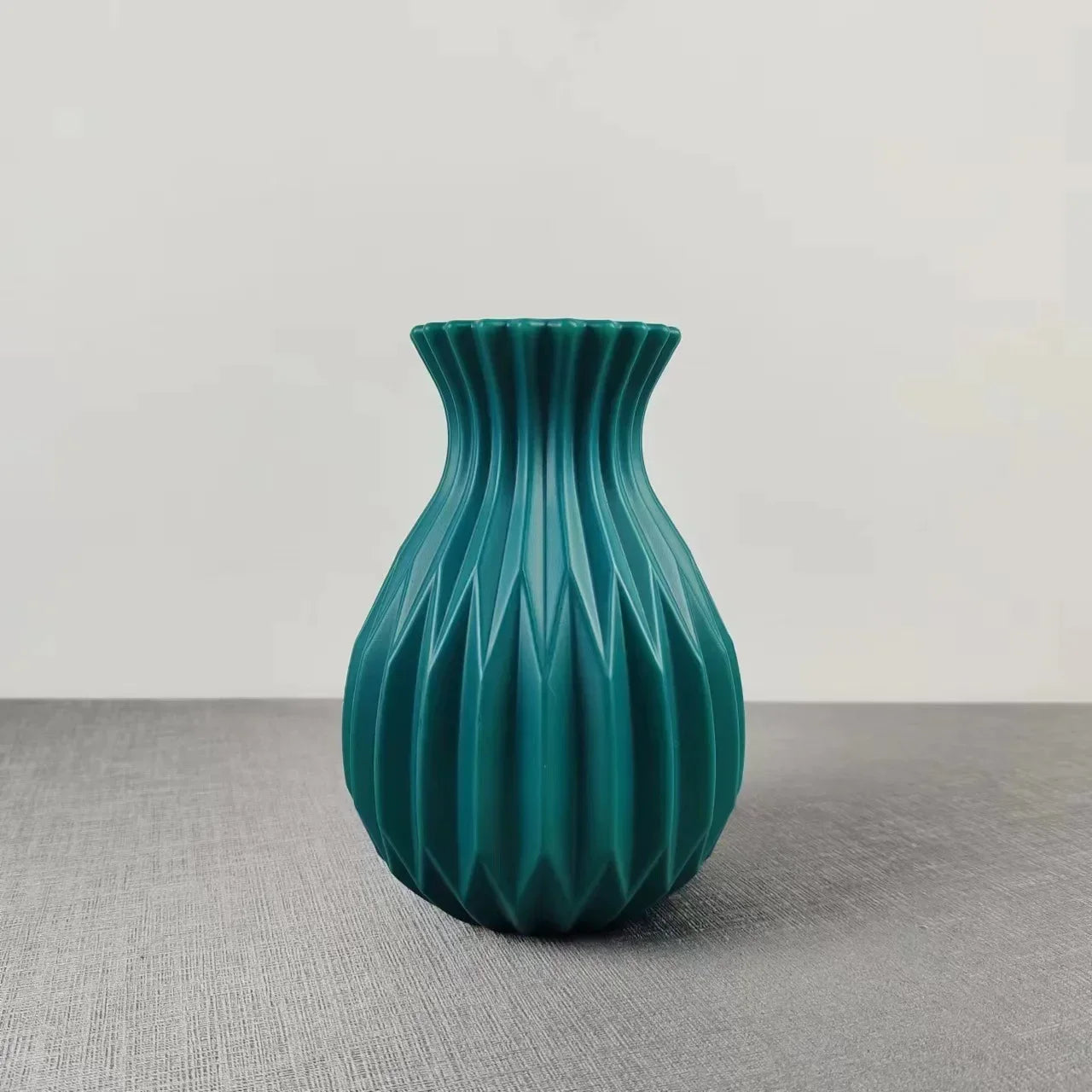 Nordic Flower Vase – Imitation Ceramic Plastic Vase for Home, Desktop & Event Décor